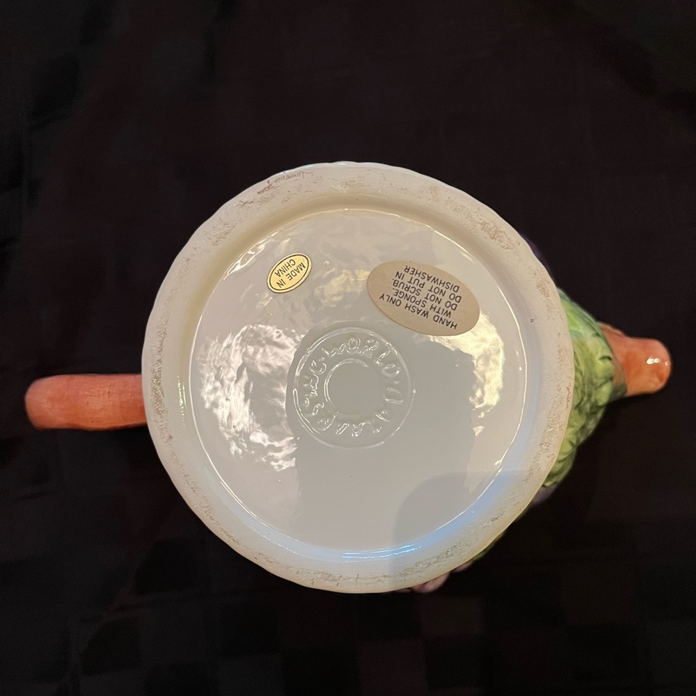 Teapot - Picture 5 of 6
